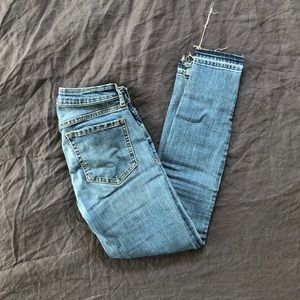 GUC Gap Maternity Skinny Jeans